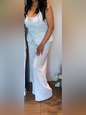 Dillards 2 piece set (large top, medium bottoms)